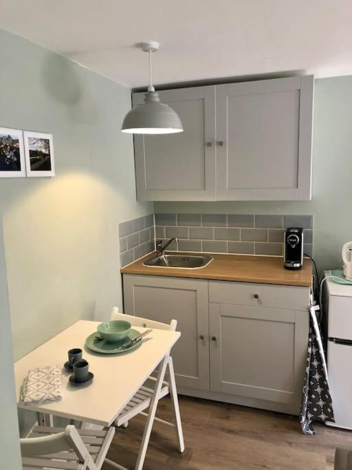 Quiet And Cosy Flat, Close To Bath Centre Ngoại thất bức ảnh