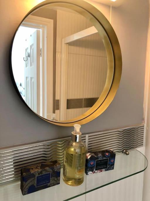 Quiet And Cosy Flat, Close To Bath Centre Ngoại thất bức ảnh